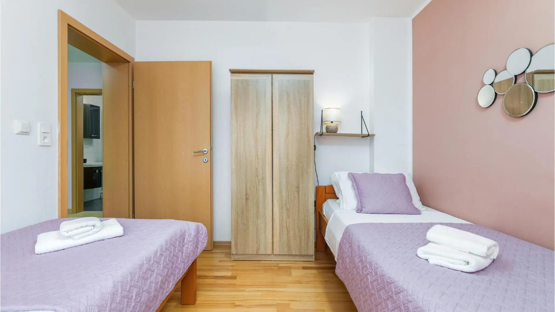 Stunning Apartment In Valbandon With Wifi Fažana